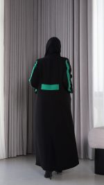 832 - Image 3
