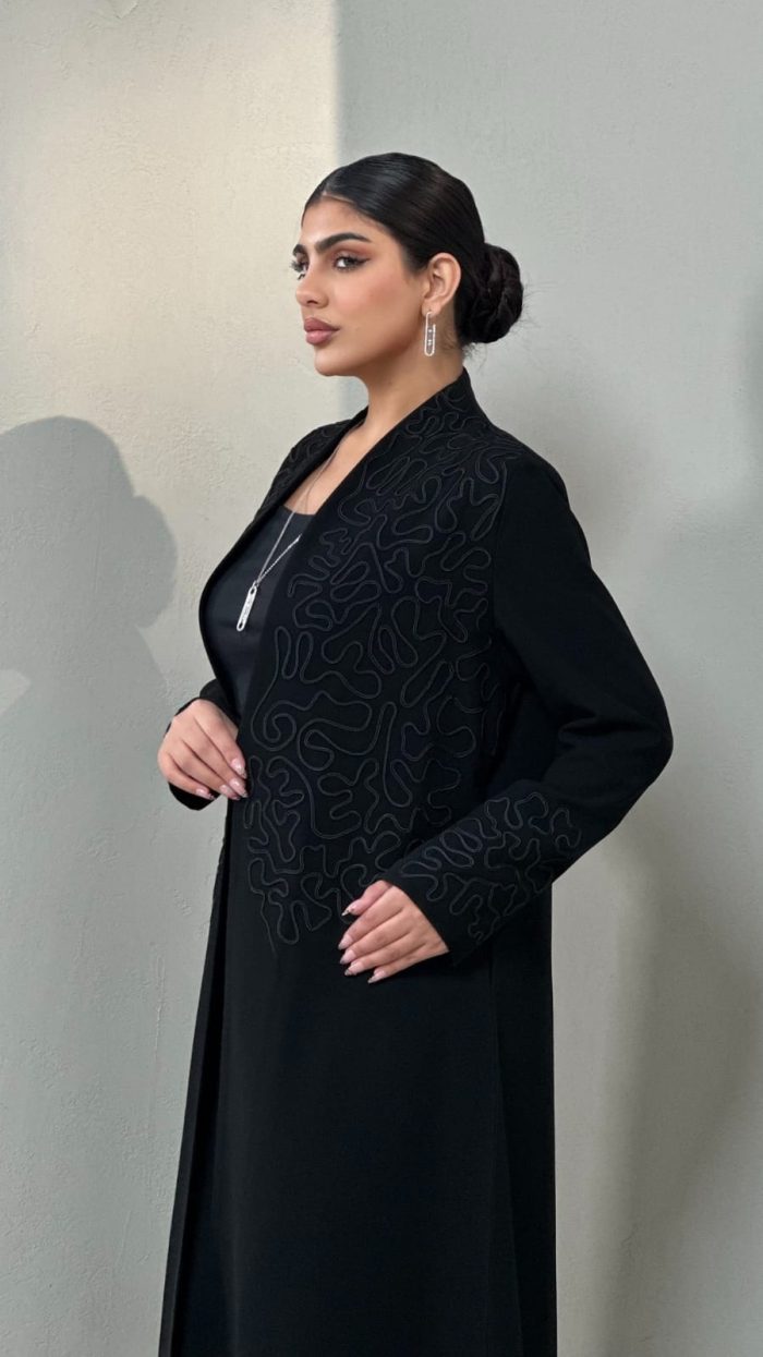 84cf23b6-3e43-482d-ad62-2052e0fc588e 1008 Black - Image 4